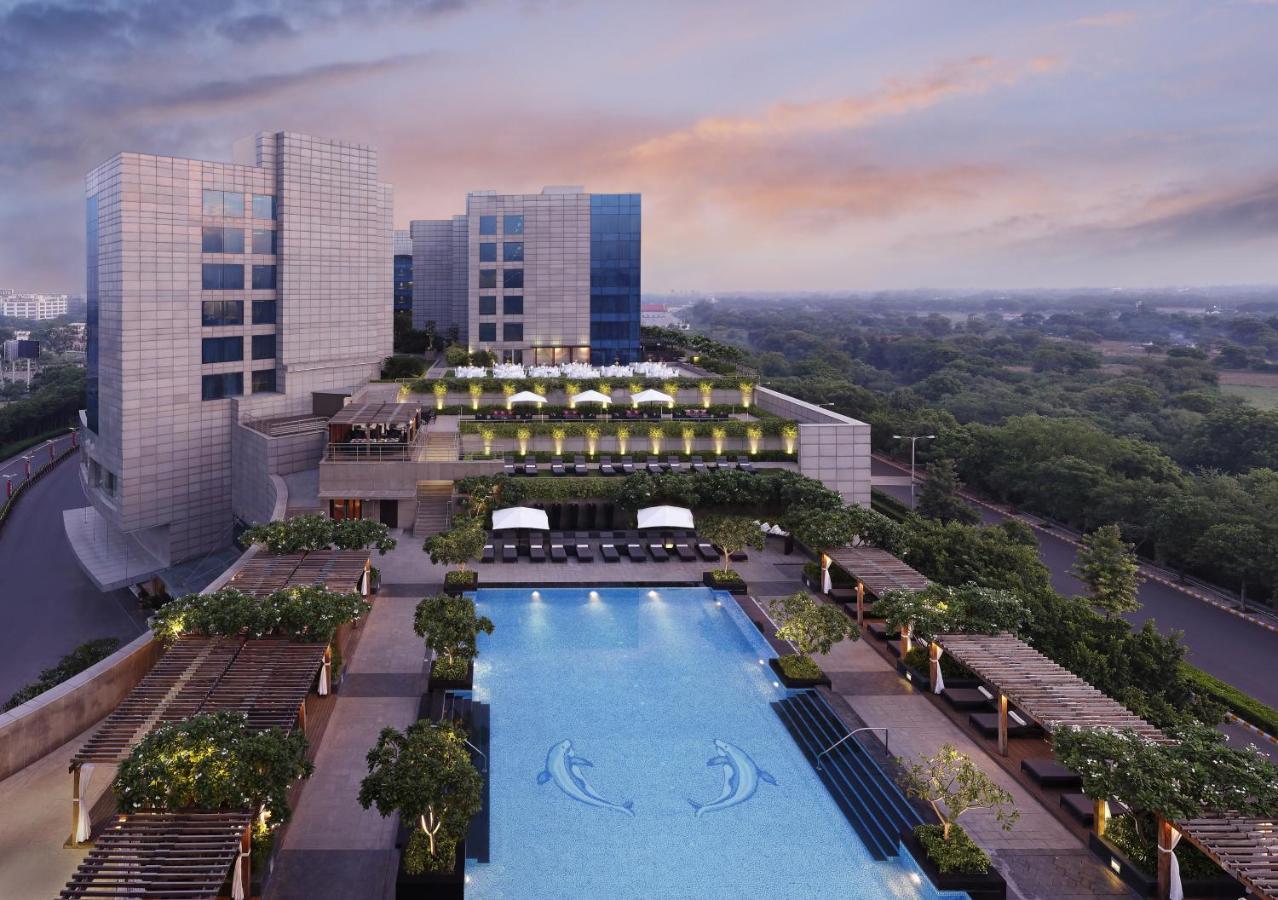 The Leela Ambience Gurugram Hotel & Residences - The Luxury Urban Sanctuary Gurgaon Esterno foto The Park, New Delhi